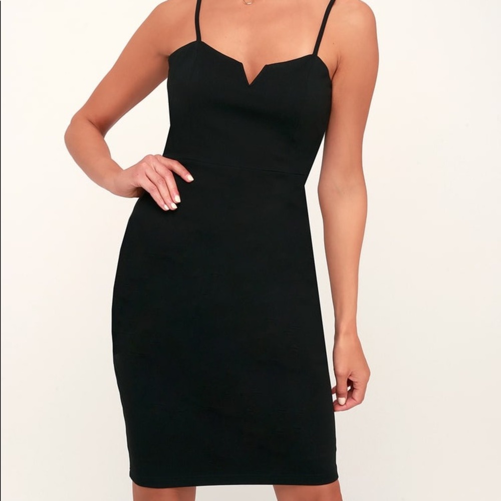 Lulu’s Black Sleeveless Bodycon Dress